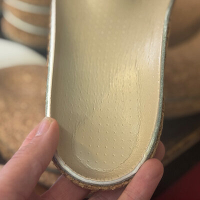 Fersensporn – was wirklich hilft, wieder schmerzfrei zu gehen - Schuhe bei Fersensporn für Damen und Herren | Entlastend &amp; bequem | nette-schuhe.de