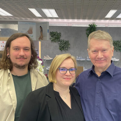 Orthopädie &amp; Schuhe Nils Peters für vorbildliche Ausbildung ausgezeichnet - Ausbildung im Handwerk: Orthopädie &amp; Schuhe Nils Peters ausgezeichnet